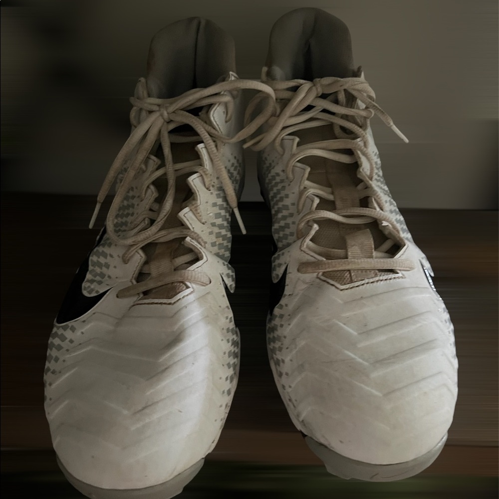 Men’s Nike Alpha Cleats Size 14